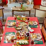 Hotel Pervin Hanim Konagi *