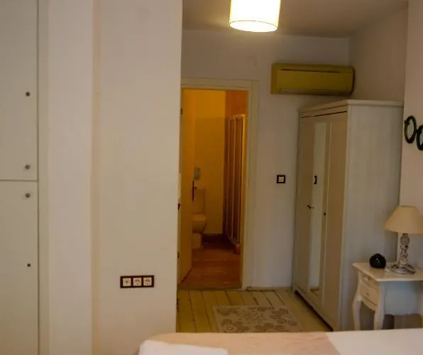 Pervin Hanim Konagi Hotel Alaçatı