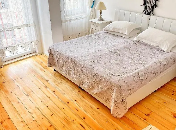 Hotel Pervin Hanim Konagi *