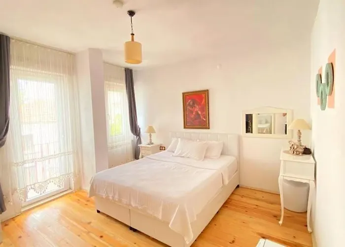 Pervin Hanim Konagi Hotel Alaçatı